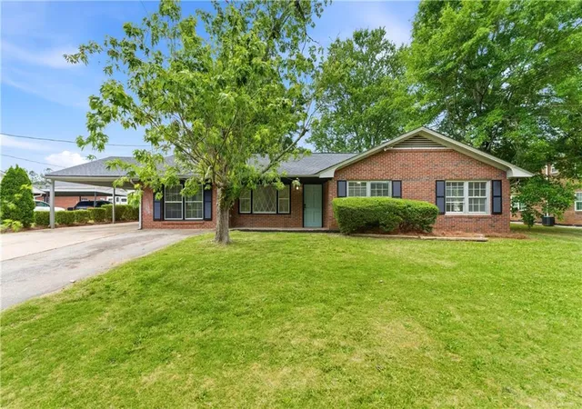 Homes for sale in Dallas, GA | 393 Old Acworth Rd, Dallas, GA 30132 | MLS# 7802806