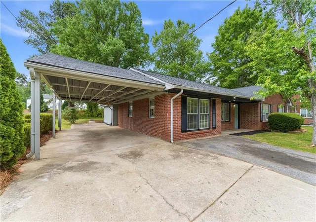 Homes for sale in Dallas, GA | 393 Old Acworth Rd, Dallas, GA 30132 | MLS# 7802806