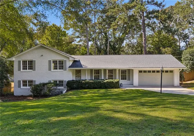 Photo 1 of Sale Pending at 1424 Cedarhurst Dr, Atlanta, GA 30338 | MLS# 7856285 | Listing updated on 2026-10-23