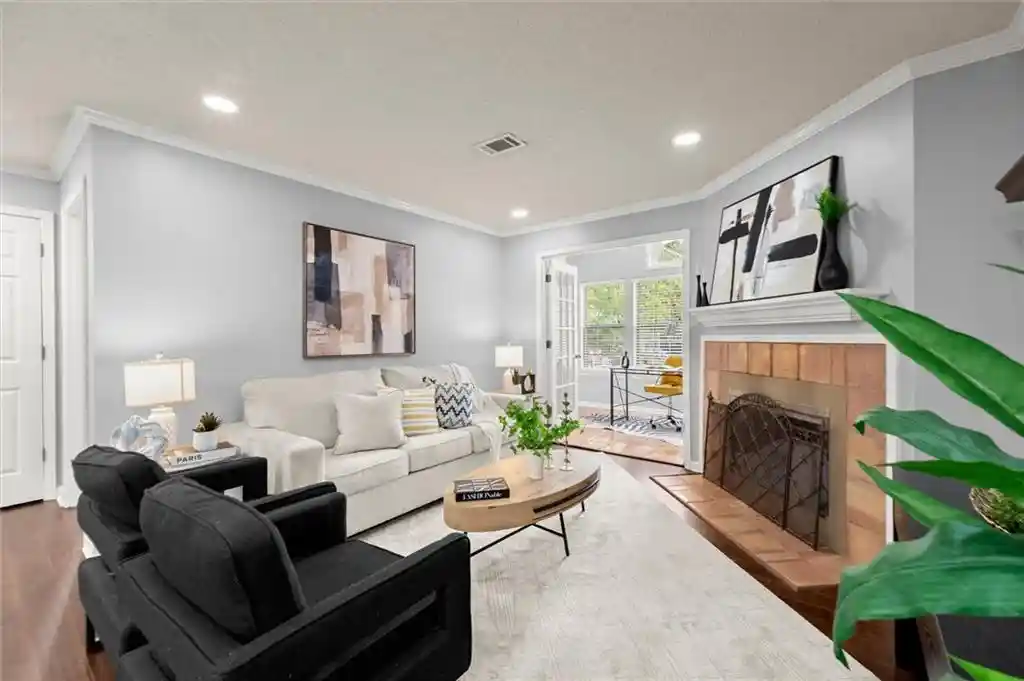 Listing Photo 1 - Condo for sale in 704 Barrington Hls Dr located at 704 Barrington Hls Dr, Sandy Springs, GA 30350 - Unit 704 Barrington Hills Dr