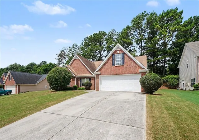 Photo 1 of Single family home for sale at 984 Natural Brk Trl, Lawrenceville, GA 30045 | MLS# 7810311 | Listing updated on 2026-09-16