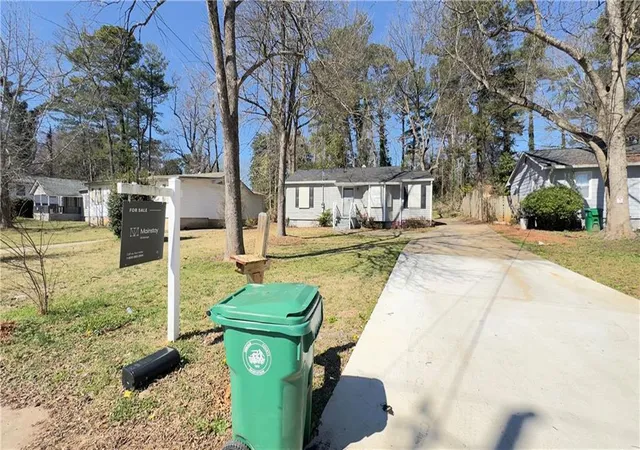 3rd image of 4262 Lindsey Dr, Decatur, GA 30035 | MLS# 7734363