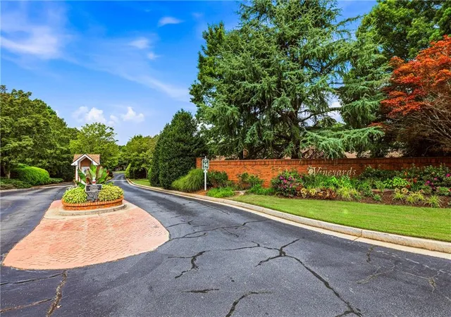 2nd image of 3783 Vineyards Lake Cir NW, Kennesaw, GA 30144