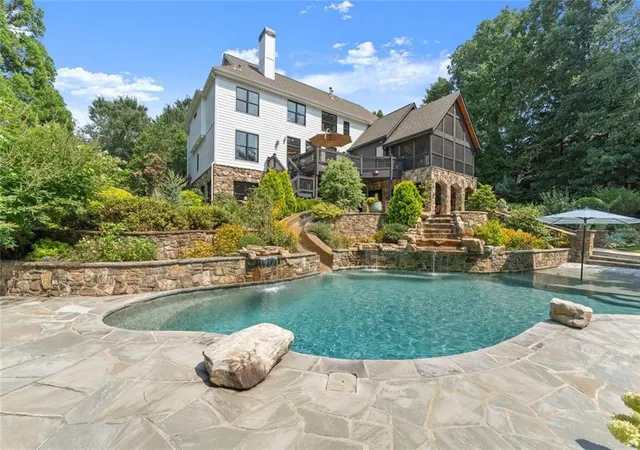 Photo 3 of Sale Pending at 16066 Inverness Trl, Alpharetta, GA 30004 | MLS# 7813967 | Listing updated on 2026-09-14