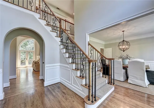 2nd image of 10605 Oxford Mill Cir, Johns Creek, GA 30022 | MLS# 7767231