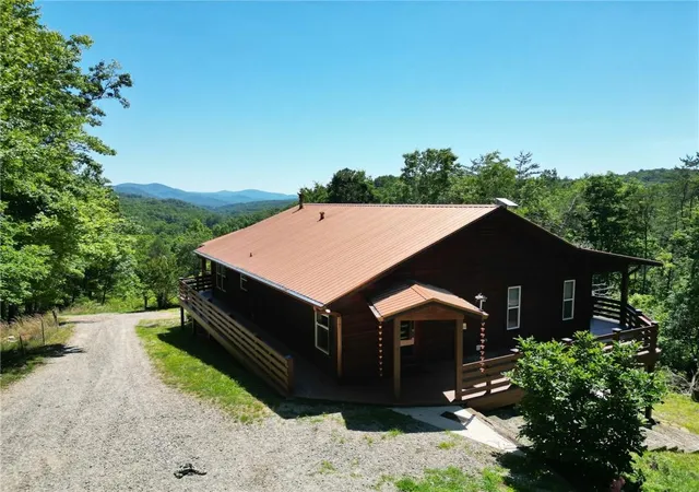 1st image of 32 Ivey Ridge Rd, Suches, GA 30572 | MLS# 7782257