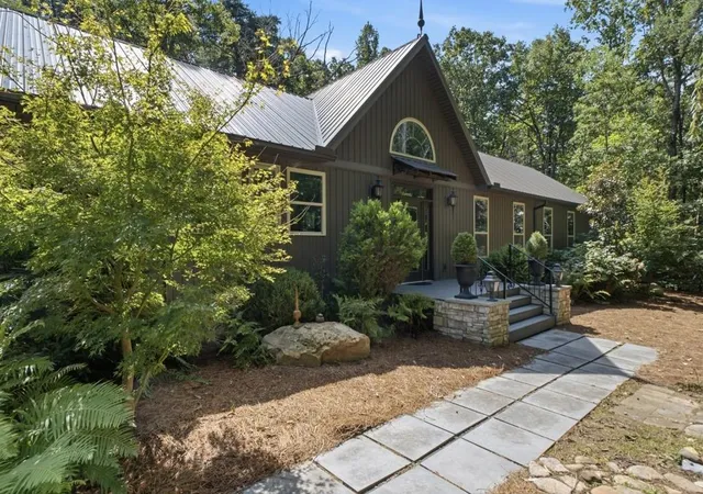 Photo 1 of Single family home for sale at 568 N Stewart Ln, Rising Fawn, GA 30738 | MLS# 7777808 | Listing updated on 2026-09-16