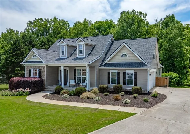 Photo 2 of Sale Pending at 131 Wood Cvs, Jefferson, GA 30549 | MLS# 7816180 | Listing updated on 2026-08-20