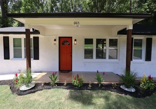 Photo 2 of Sale Pending at 6815 Florence Dr, Lithia Springs, GA 30122 | MLS# 7820740 | Listing updated on 2026-09-10