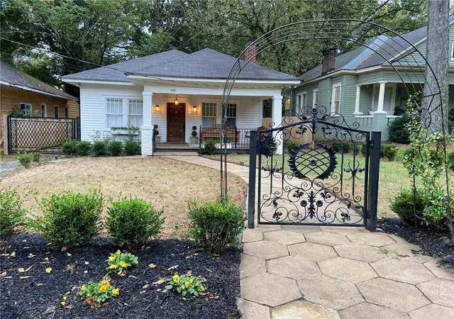 Photo 1 of Single family home for sale at 650 Elbert St Sw, Atlanta, GA 30310 | MLS# 7753578 | Listing updated on 2026-04-29