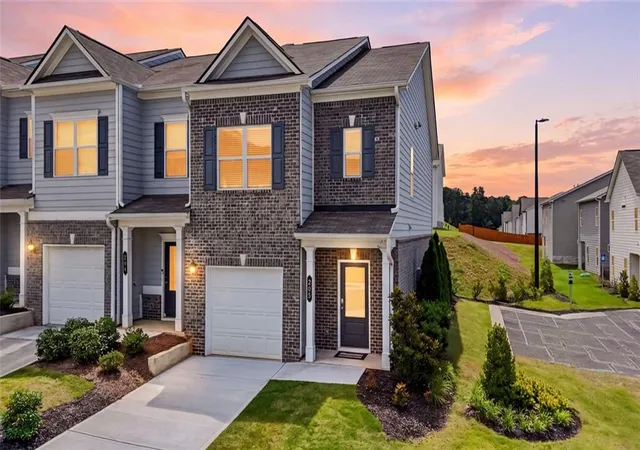 Homes for sale in Cartersville, GA | 2 Dupont Dr #100, Cartersville, GA 30120 | MLS# 7789286