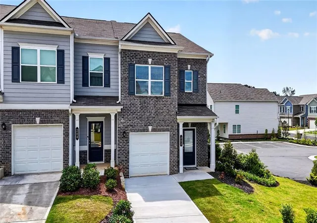 Homes for sale in Cartersville, GA | 2 Dupont Dr #100, Cartersville, GA 30120 | MLS# 7789286