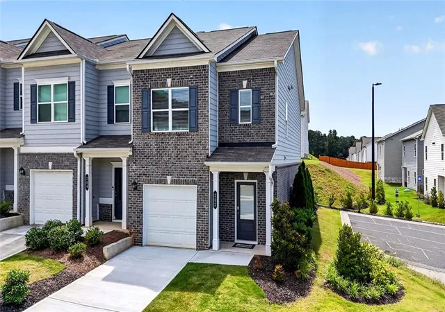 Homes for sale in Cartersville, GA | 2 Dupont Dr #100, Cartersville, GA 30120 | MLS# 7789286