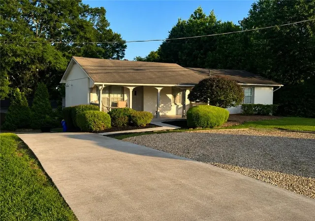 2nd image of 6040 Pine Mountain Rd Nw, Kennesaw, GA 30152 | MLS# 7807335