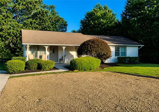 Photo 3 of Single family home for sale at 6040 Pine Mountain Rd Nw, Kennesaw, GA 30152 | MLS# 7807335 | Listing updated on 2026-08-28