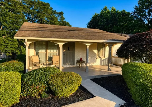 Photo 4 of Single family home for sale at 6040 Pine Mountain Rd NW, Kennesaw, GA 30152 | MLS# 7807335 | Listing updated on 2026-08-28