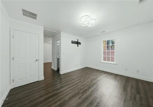 Photo 3 of Single family home for sale at 226 Thornton St Sw, Atlanta, GA 30315 | MLS# 7825695 | Listing updated on 2026-08-22