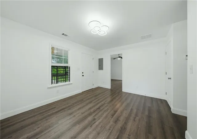 Photo 4 of Single family home for sale at 226 Thornton St Sw, Atlanta, GA 30315 | MLS# 7825695 | Listing updated on 2026-08-22
