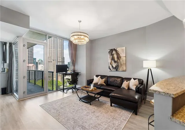 3rd image of 1080 Peachtree St Ne #1213, Atlanta, GA 30309 | MLS# 7759699