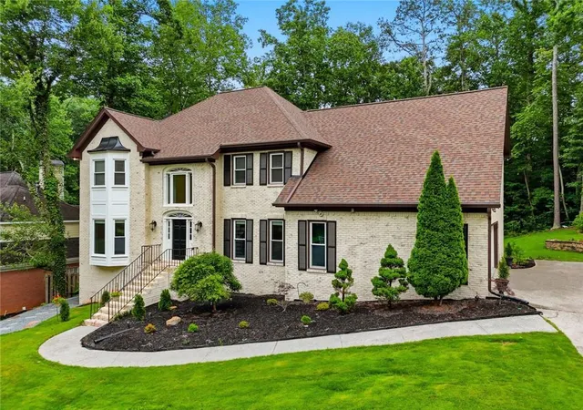 3rd image of 535 Old Path Xing, Roswell, GA 30075 | MLS# 7789976