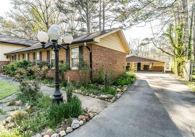 3rd image of 103 Rolling Oaks Dr, Rome, GA 30165 | MLS# 7748305