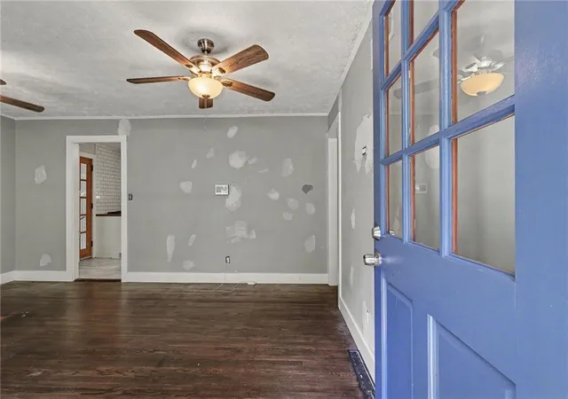 Photo 3 of Single family home for sale at 924 Greenbriar Pl, Decatur, GA 30033 | MLS# 7819137 | Listing updated on 2026-10-05