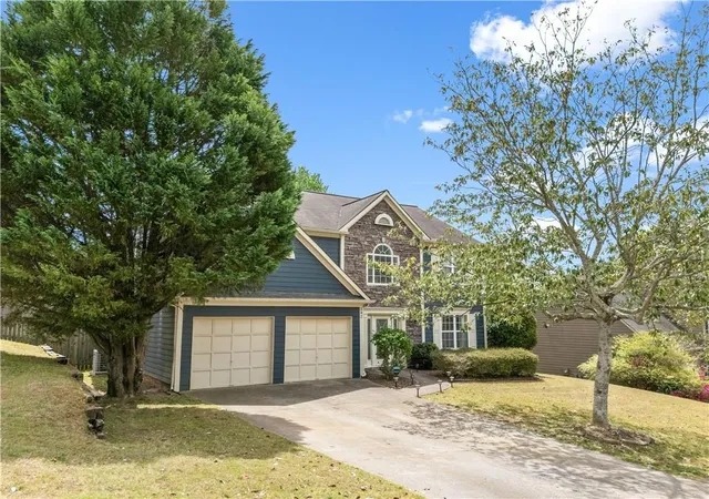 Homes for sale in Suwanee, GA | 542 Staghorn Lane, Suwanee, GA 30024 | MLS# 7755992