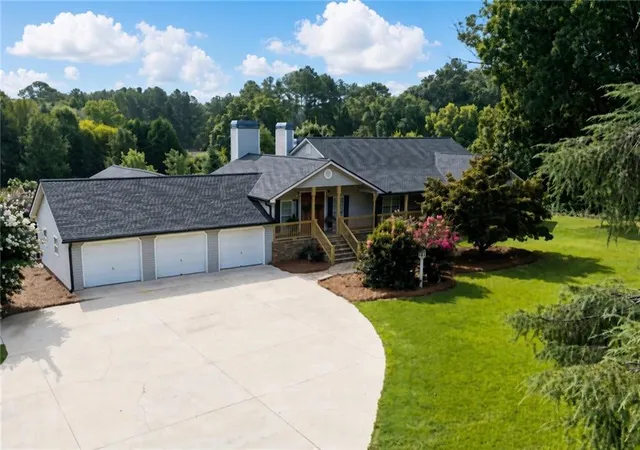 3rd image of 3021 Old Lost Mountain Rd, Powder Springs, GA 30127 | MLS# 7804699