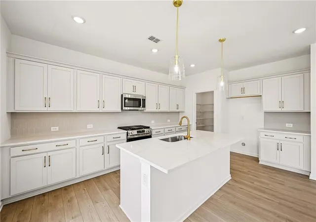 5th image of 5448 Hargrove Wy, Flowery Branch, GA 30542 | MLS# 7812650