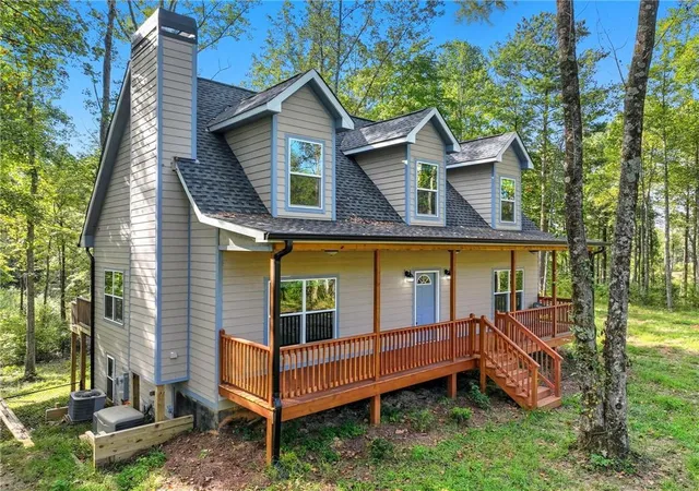 Homes for sale in Talking Rock, GA | 235 Oak Park Dr, Talking Rock, GA 30175 | MLS# 7639977