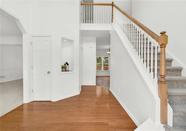 5th image of 5422 Pepperbush Ct, Sugar Hill, GA 30518 | MLS# 7718928
