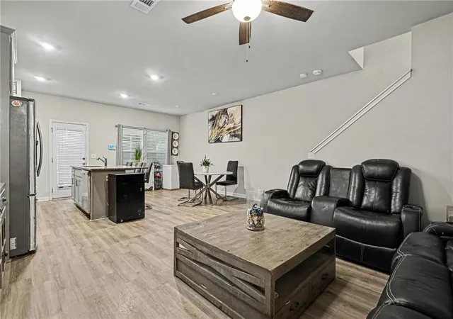 4th image of 6182 Redan Overlook #97, Lithonia, GA 30058 | MLS# 7731009