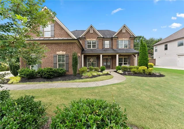 Photo 4 of Single family home for sale at 6910 Concord Brk Ln, Cumming, GA 30028 | MLS# 7817161 | Listing updated on 2026-08-31