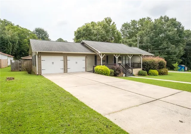 1st image of 105 Morgan St, Rockmart, GA 30153 | MLS# 7813311