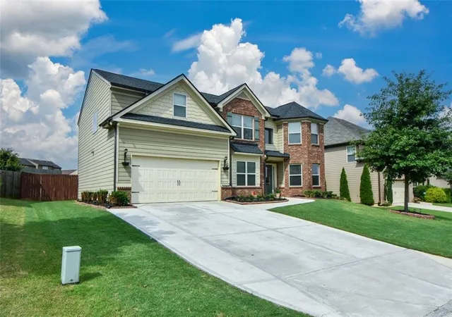 Photo 1 of Single family home for sale at 4675 Orchard View Way, Cumming, GA 30028 | MLS# 7809510 | Listing updated on 2026-09-12