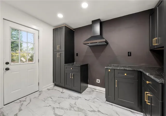 Photo 2 of Single family home for sale at 641 Hamilton E Holmes Dr NW, Atlanta, GA 30318 | MLS# 7807350 | Listing updated on 2026-10-30