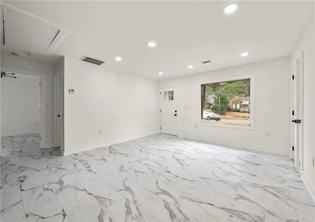 Photo 3 of Single family home for sale at 641 Hamilton E Holmes Dr NW, Atlanta, GA 30318 | MLS# 7807350 | Listing updated on 2026-10-30