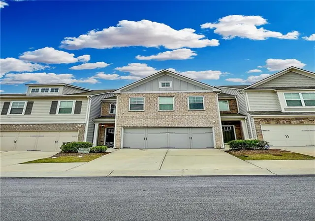 1st image of 7622 Avalon Blvd, Fairburn, GA 30213 | MLS# 7765515
