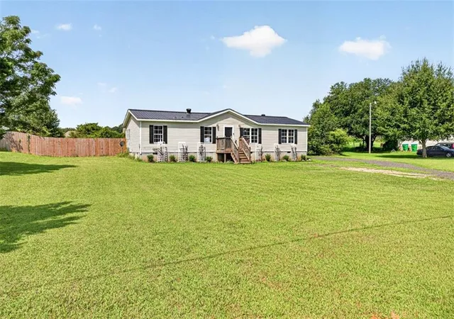Photo 1 of Single family home for sale at 830 Cattle Barn Rd, Monroe, GA 30656 | MLS# 7820377 | Listing updated on 2026-09-19