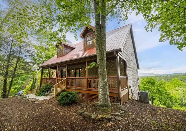 Photo 2 of Single family home for sale at 170 Wildwood Ct, Ellijay, GA 30540 | MLS# 7773261 | Listing updated on 2026-10-04