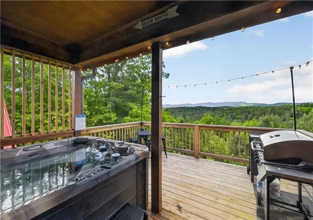 Photo 3 of Single family home for sale at 170 Wildwood Ct, Ellijay, GA 30540 | MLS# 7773261 | Listing updated on 2026-10-04