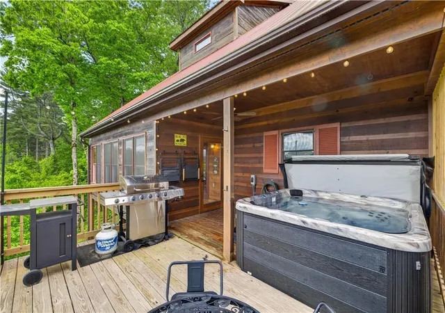 Photo 4 of Single family home for sale at 170 Wildwood Ct, Ellijay, GA 30540 | MLS# 7773261 | Listing updated on 2026-10-04