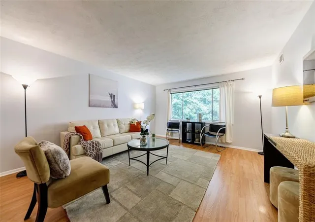 Condominium at 115 Biscayne Dr Nw #D3, Atlanta, GA 30309 | MLS# 6913323 | | Sold on 2021-09-27