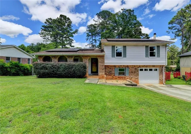 Photo 2 of Sale Pending at 1577 Harbour Oaks Rd, Tucker, GA 30084 | MLS# 7794510 | Listing updated on 2026-09-01
