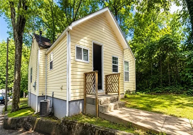 2nd image of 1591 Woodland Ave Se, Atlanta, GA 30316 | MLS# 7779472