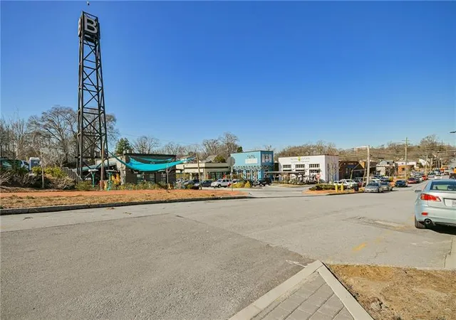 Photo 2 of Sale Pending at 1050 Stacks Ave Se #1510, Atlanta, GA 30315 | MLS# 7800765 | Listing updated on 2026-09-04