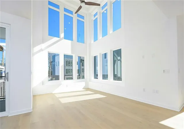 3rd image of 1050 Stacks Ave Se #1510, Atlanta, GA 30315 | MLS# 7800765