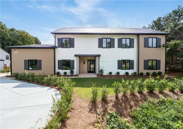 1st image of 2650 Roswell Rd, Marietta, GA 30062 | MLS# 7697045