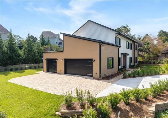 3rd image of 2650 Roswell Rd, Marietta, GA 30062 | MLS# 7697045