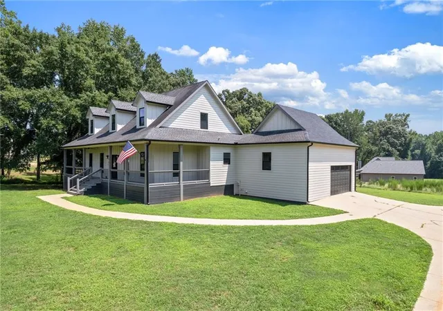 2nd image of 496 Davis Road, Jefferson, GA 30549 | MLS# 7810933